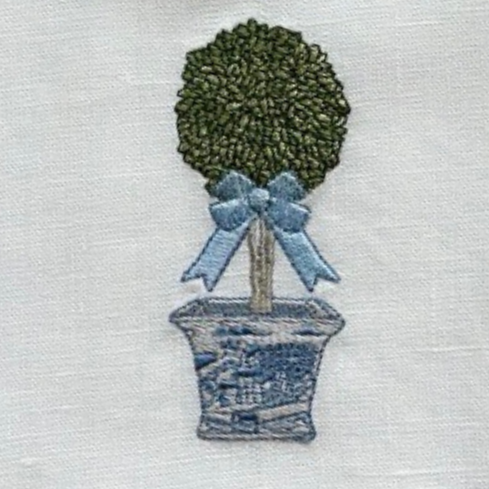Chinoiserie Boxwood Embroidered Linen Towel | 17" x 29"