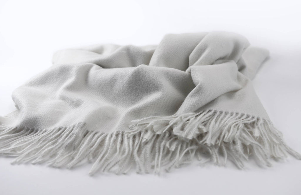 Edinburgh Grey Throw 50x68