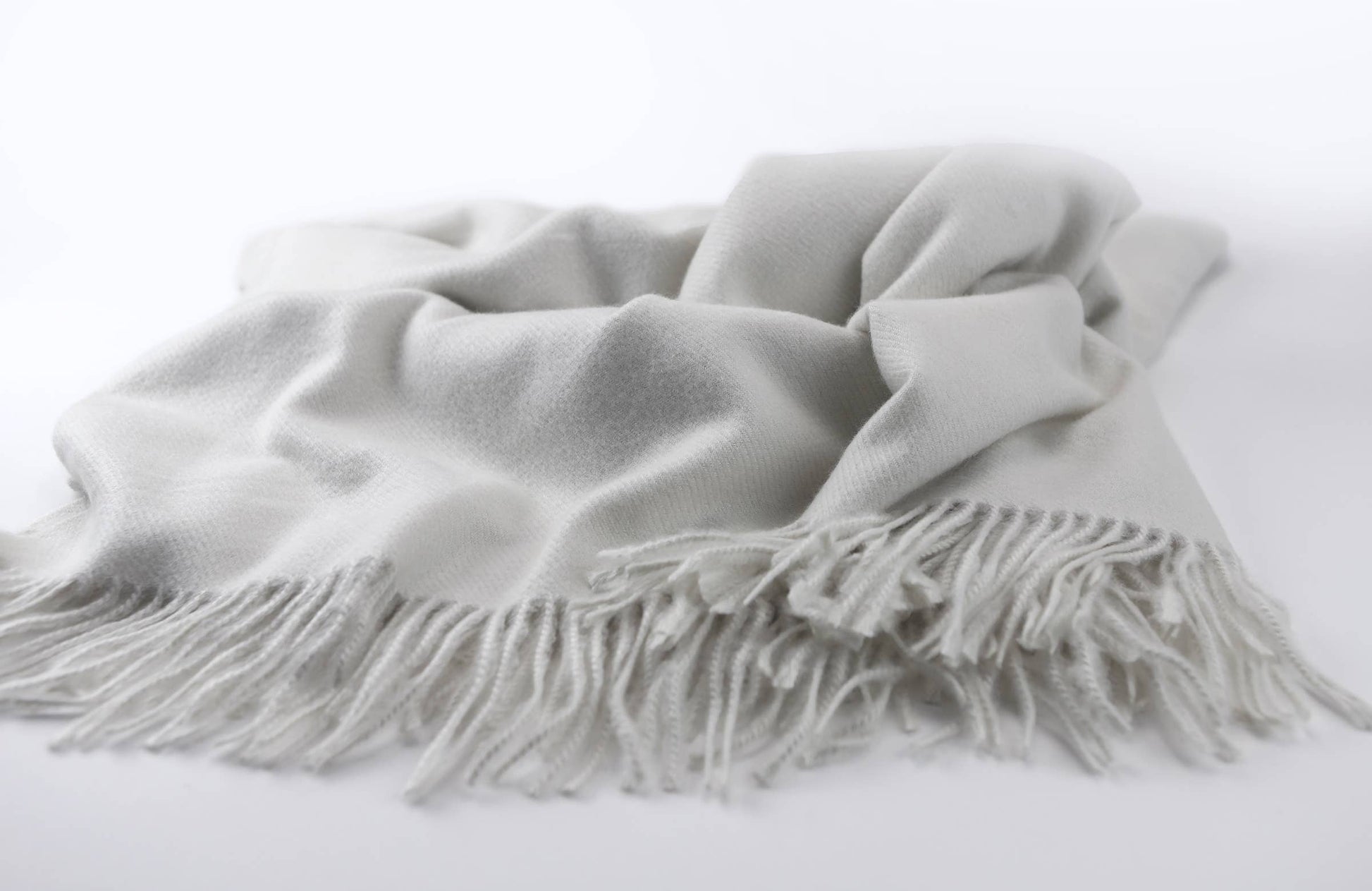 Edinburgh Grey Throw 50x68