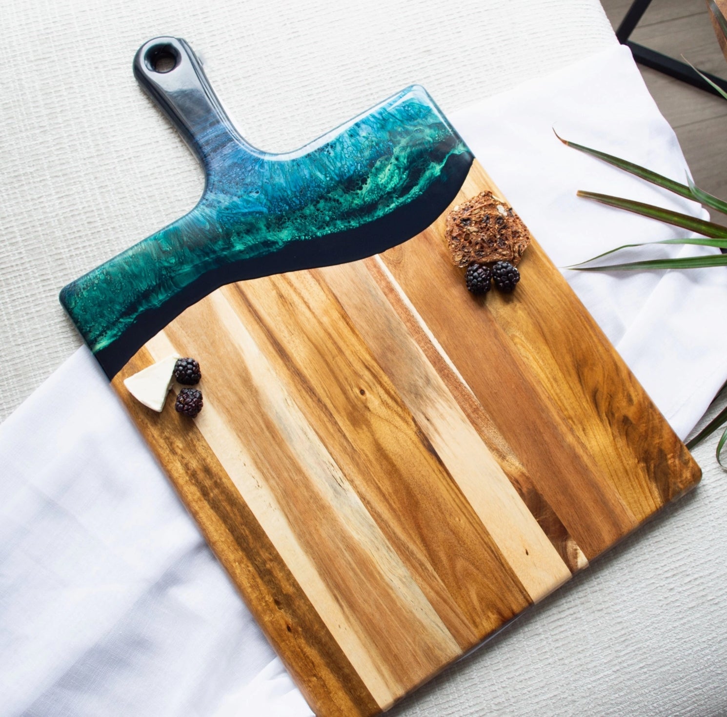 Resin Cheese/Charcuterie Board Extra Large