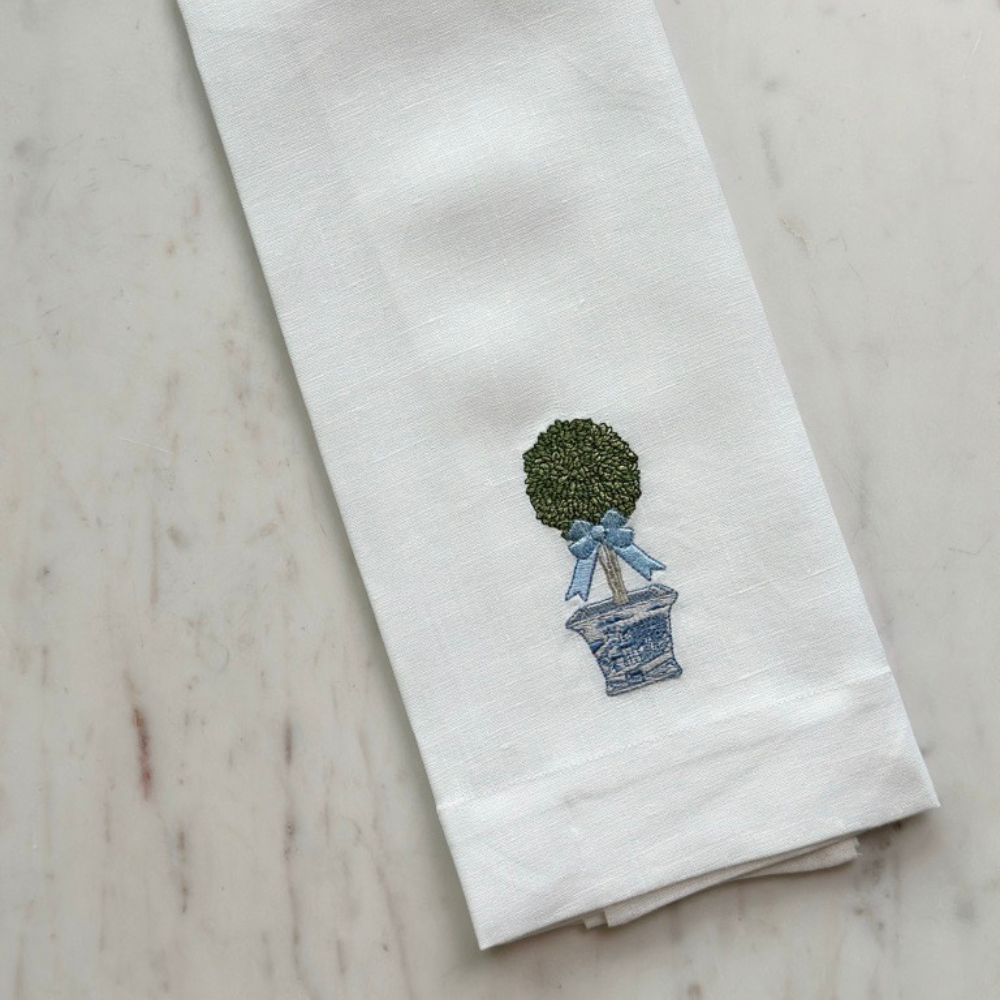 Chinoiserie Boxwood Embroidered Linen Towel | 17" x 29"